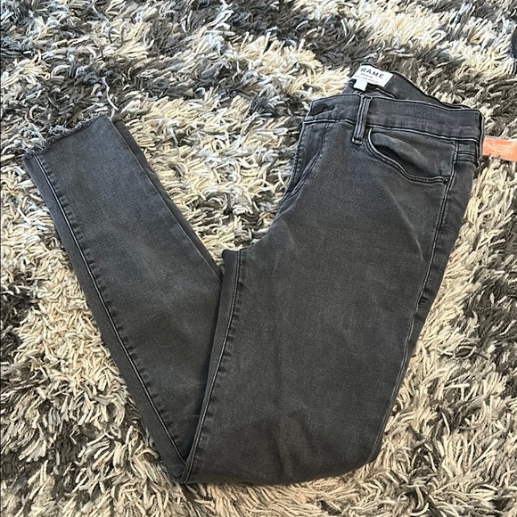 Frame Denim Gray Skinny Jeans with Sleek Fit - Picture 1 of 8